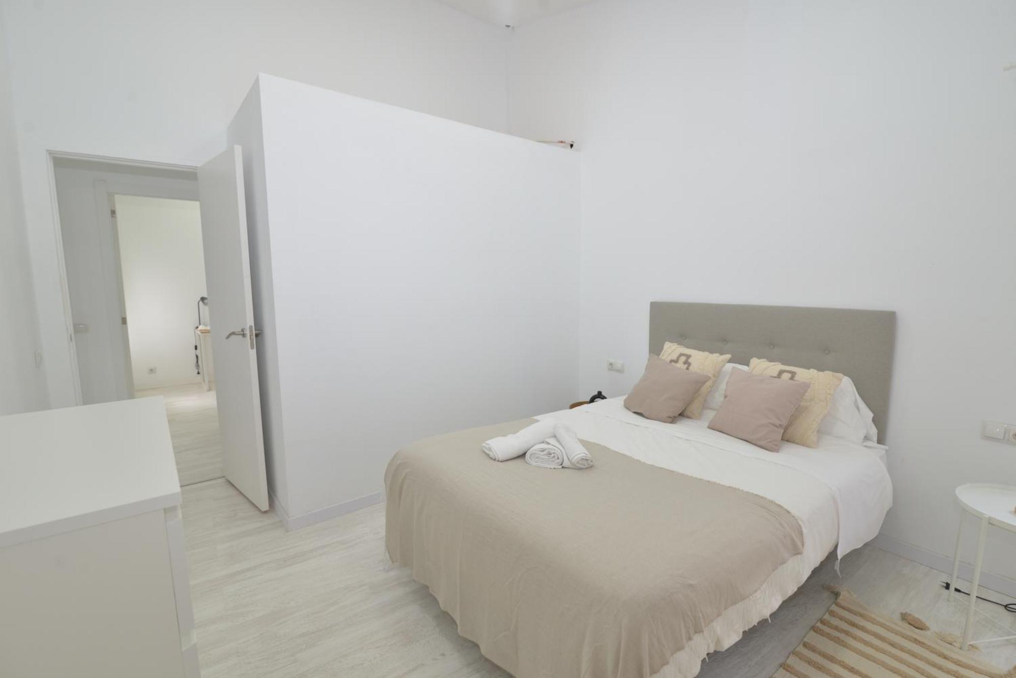 El Apartamento De San Cisneros By Just-Room Santander Exterior photo