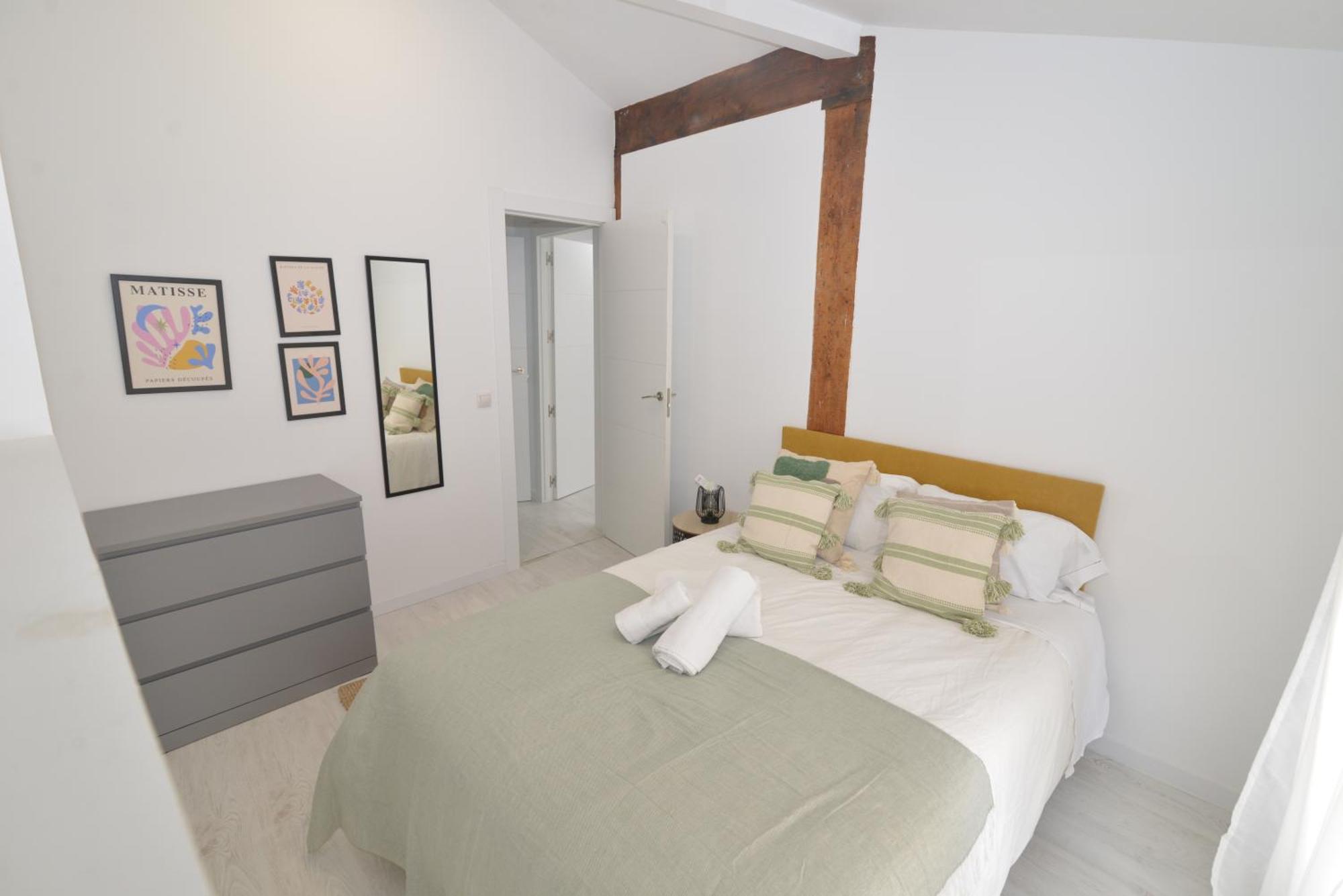 El Apartamento De San Cisneros By Just-Room Santander Exterior photo