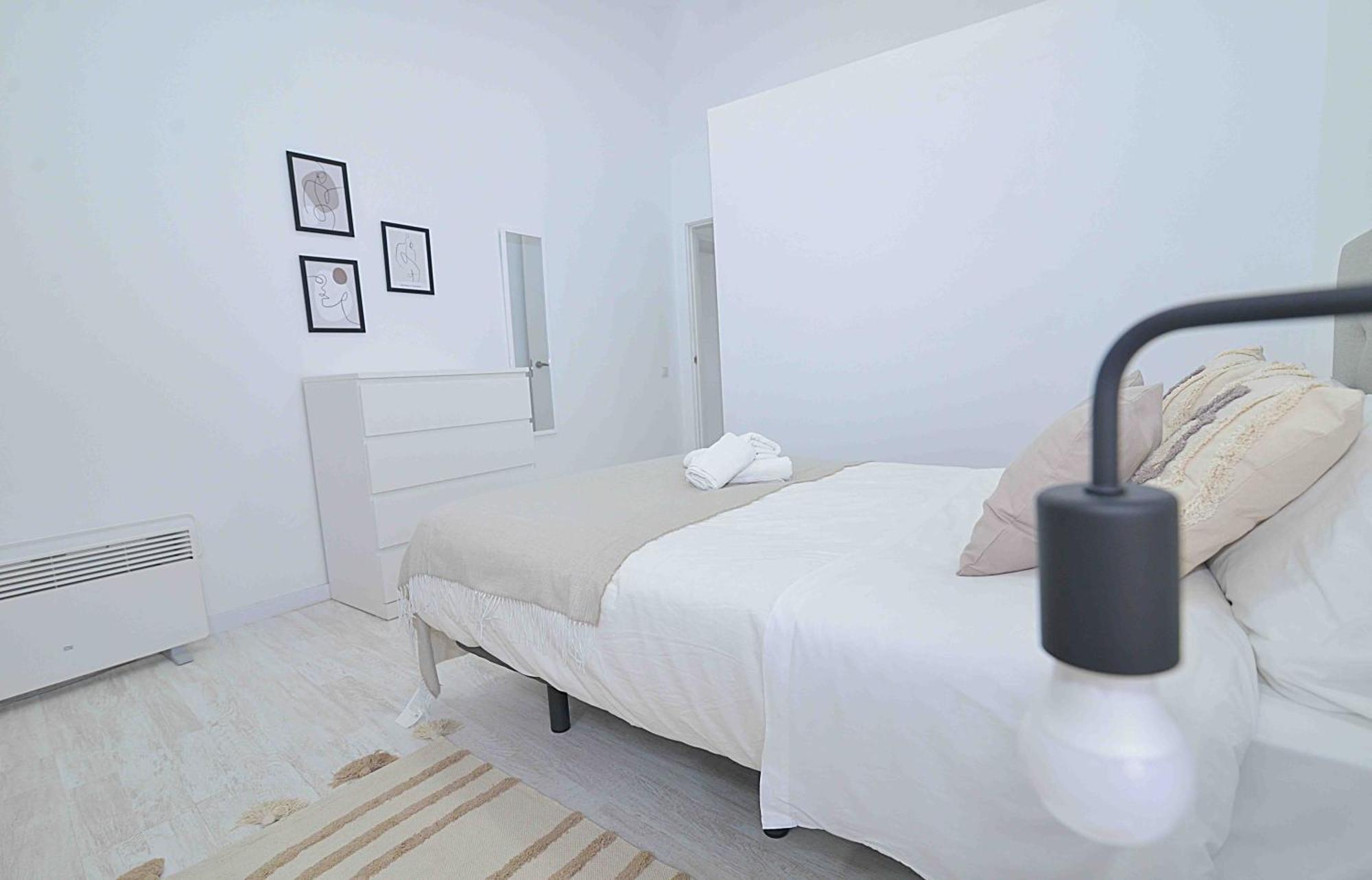 El Apartamento De San Cisneros By Just-Room Santander Exterior photo
