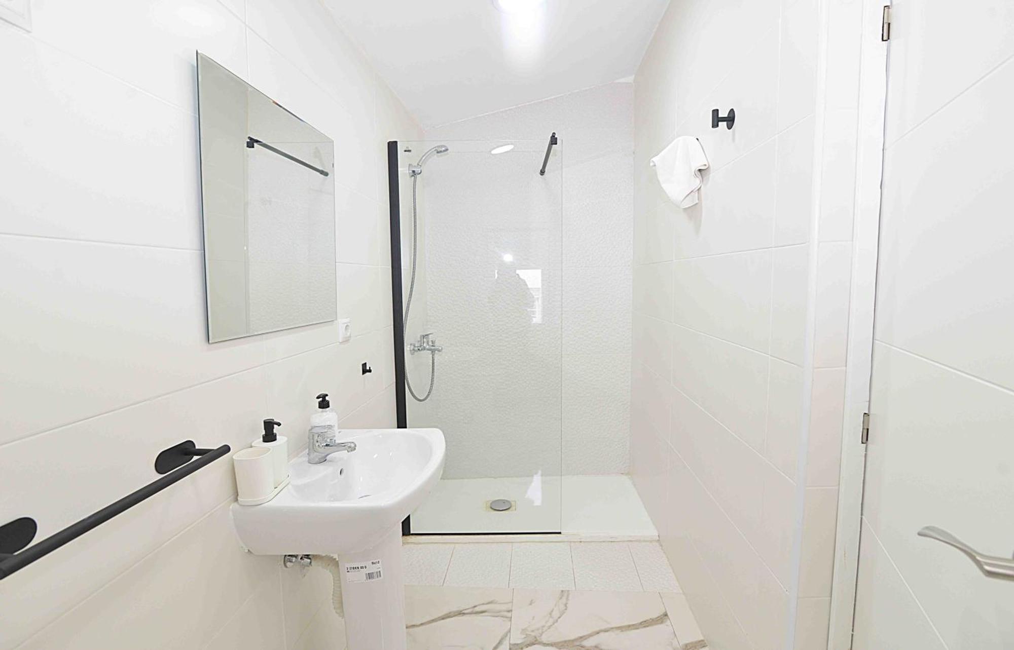 El Apartamento De San Cisneros By Just-Room Santander Exterior photo